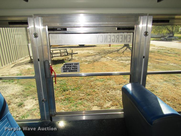 image for item DA3212 2007 Chevrolet Express G3500 Blue Bird school bus