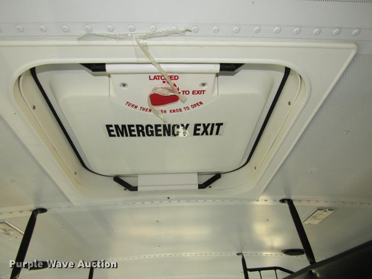 image for item DA3212 2007 Chevrolet Express G3500 Blue Bird school bus