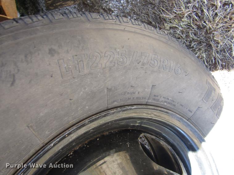 image for item DA3212 2007 Chevrolet Express G3500 Blue Bird school bus