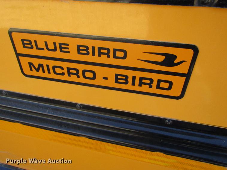 image for item DA3212 2007 Chevrolet Express G3500 Blue Bird school bus