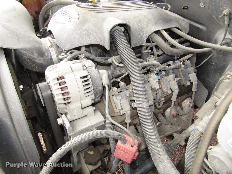 image for item DA3217 2001 Chevrolet Silverado 2500HD Ext. Cab pickup truck