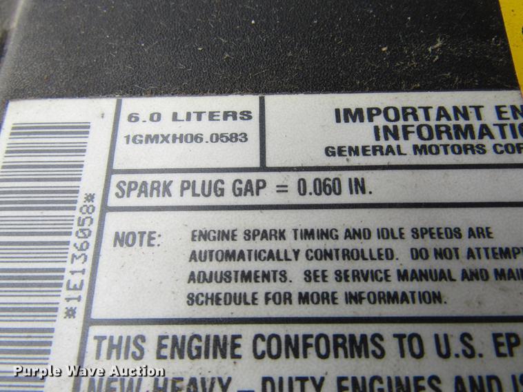 image for item DA3217 2001 Chevrolet Silverado 2500HD Ext. Cab pickup truck