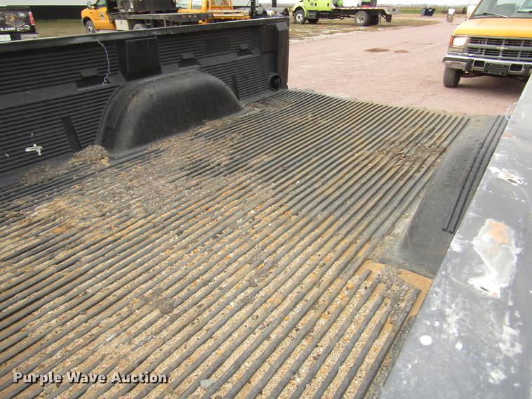 image for item DA3217 2001 Chevrolet Silverado 2500HD Ext. Cab pickup truck