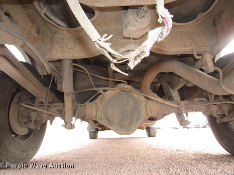 image for item DA3217 2001 Chevrolet Silverado 2500HD Ext. Cab pickup truck