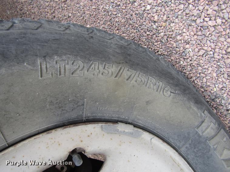 image for item DA3217 2001 Chevrolet Silverado 2500HD Ext. Cab pickup truck