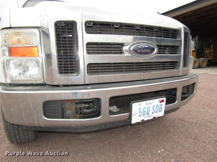 image for item DA3220 2010 Ford F250 Super Duty XL pickup truck