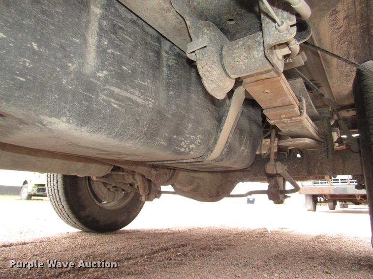 image for item DA3220 2010 Ford F250 Super Duty XL pickup truck