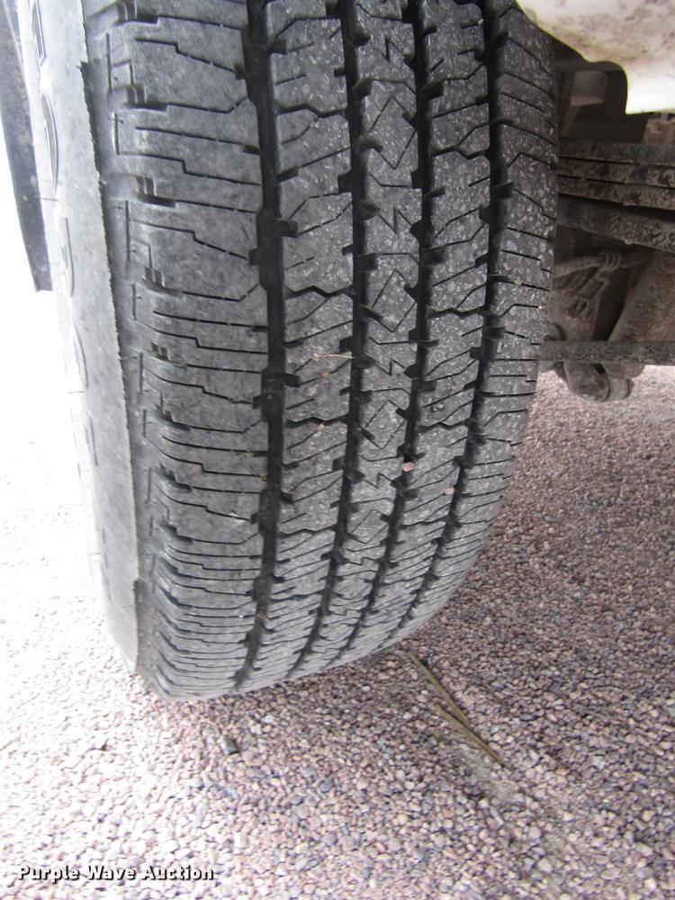 image for item DA3220 2010 Ford F250 Super Duty XL pickup truck