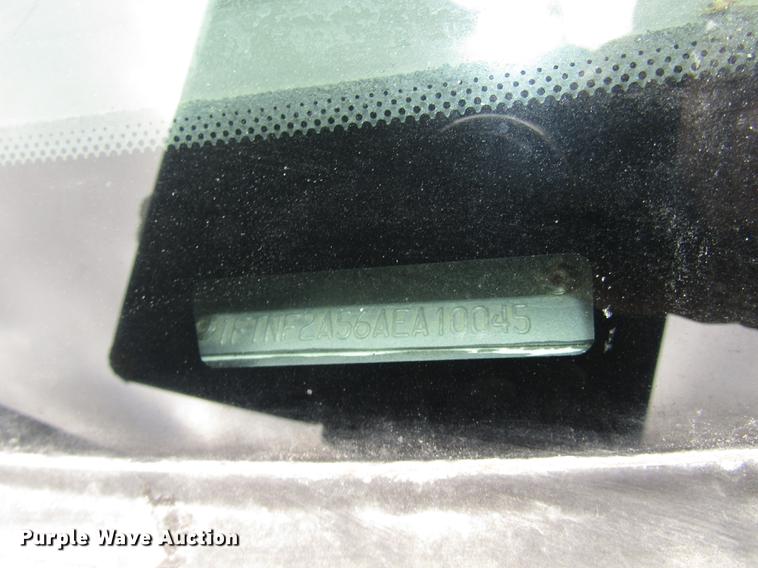 image for item DA3220 2010 Ford F250 Super Duty XL pickup truck