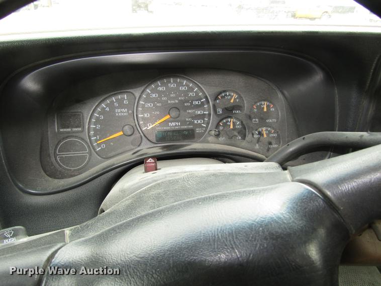 image for item DA3222 1999 Chevrolet Silverado 1500 pickup truck