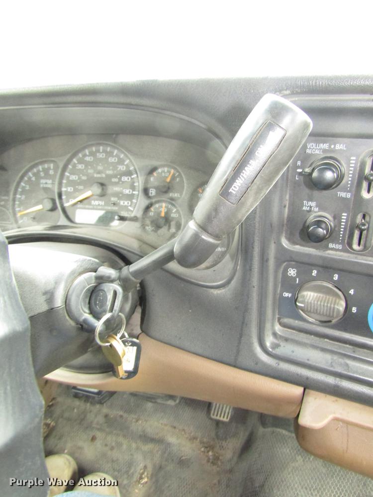 image for item DA3222 1999 Chevrolet Silverado 1500 pickup truck