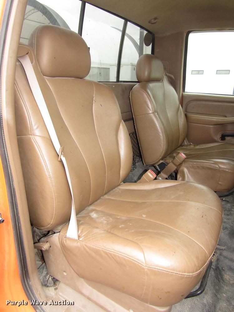 image for item DA3222 1999 Chevrolet Silverado 1500 pickup truck