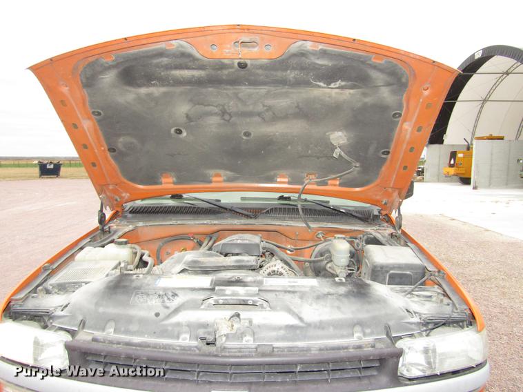 image for item DA3222 1999 Chevrolet Silverado 1500 pickup truck