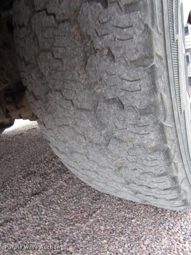 image for item DA3222 1999 Chevrolet Silverado 1500 pickup truck