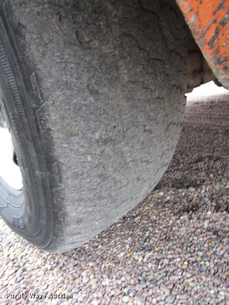 image for item DA3222 1999 Chevrolet Silverado 1500 pickup truck