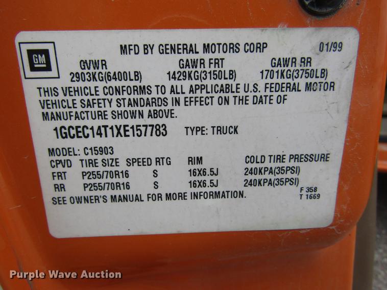 image for item DA3222 1999 Chevrolet Silverado 1500 pickup truck