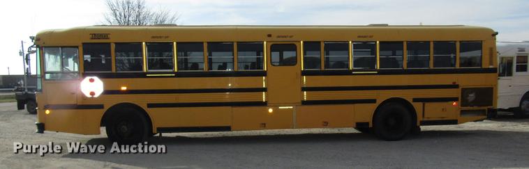 image for item DA3234 1996 Thomas Saf-T-Liner ER school bus