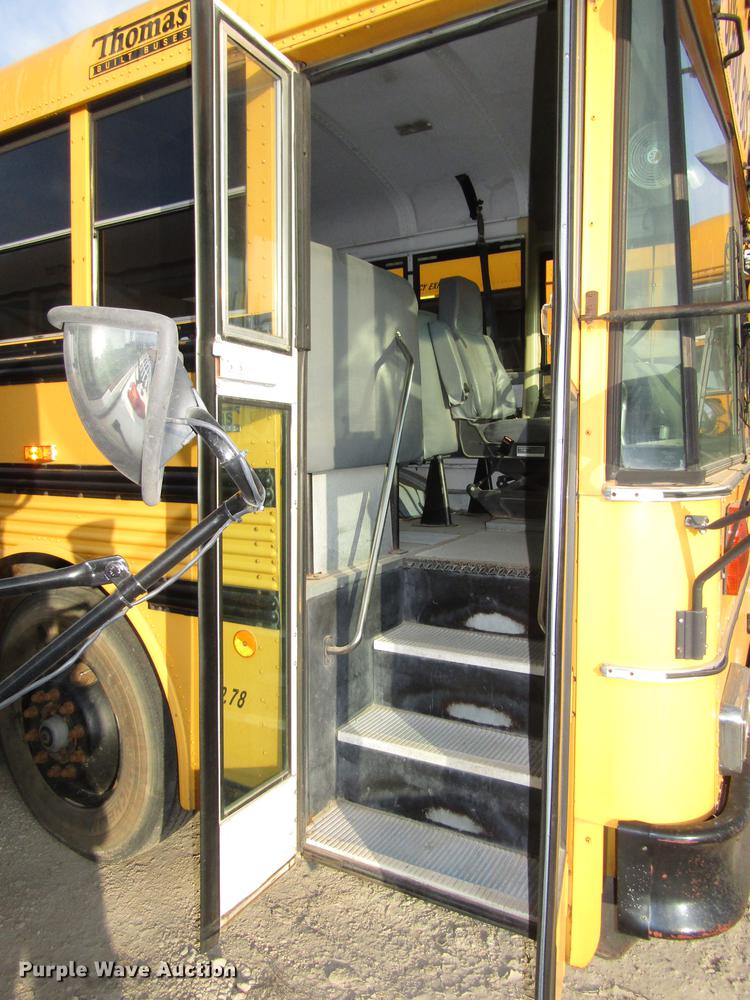 image for item DA3234 1996 Thomas Saf-T-Liner ER school bus