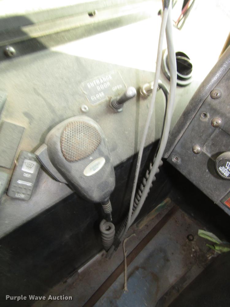 image for item DA3234 1996 Thomas Saf-T-Liner ER school bus