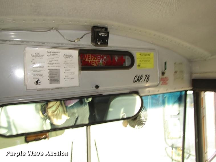 image for item DA3234 1996 Thomas Saf-T-Liner ER school bus