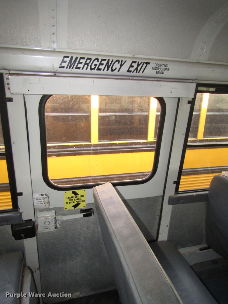 image for item DA3234 1996 Thomas Saf-T-Liner ER school bus