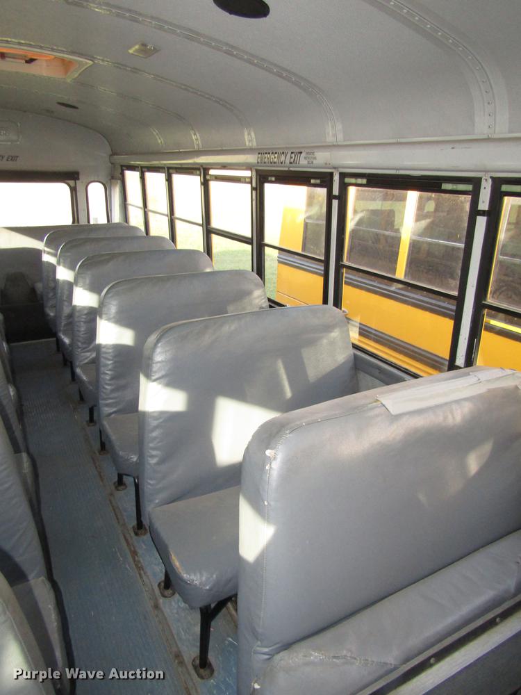 image for item DA3234 1996 Thomas Saf-T-Liner ER school bus