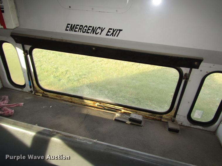 image for item DA3234 1996 Thomas Saf-T-Liner ER school bus