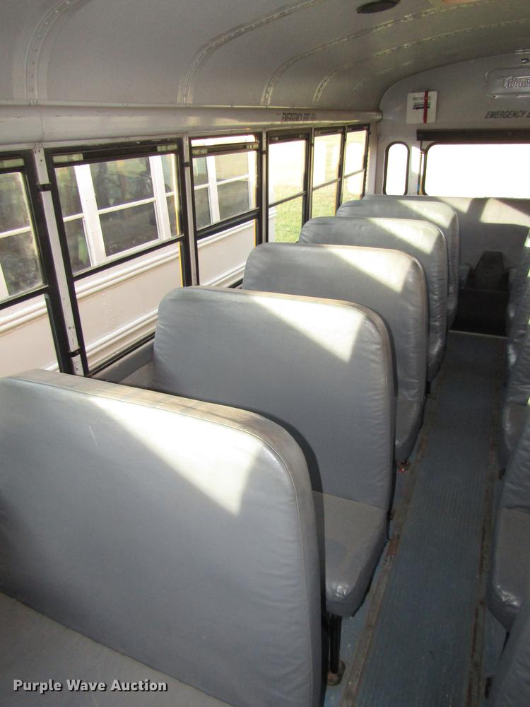 image for item DA3234 1996 Thomas Saf-T-Liner ER school bus