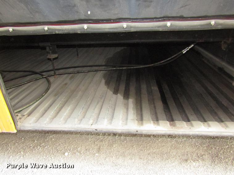 image for item DA3234 1996 Thomas Saf-T-Liner ER school bus