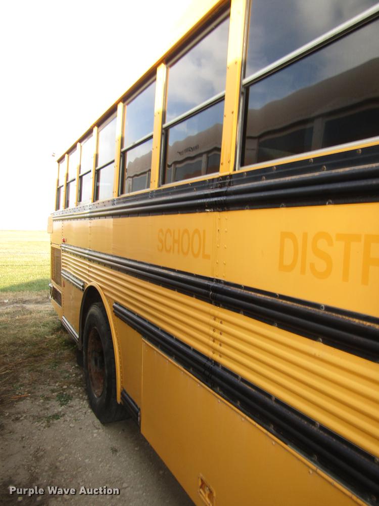 image for item DA3234 1996 Thomas Saf-T-Liner ER school bus