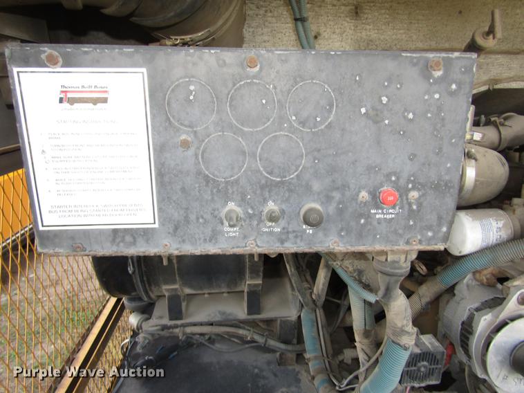 image for item DA3234 1996 Thomas Saf-T-Liner ER school bus