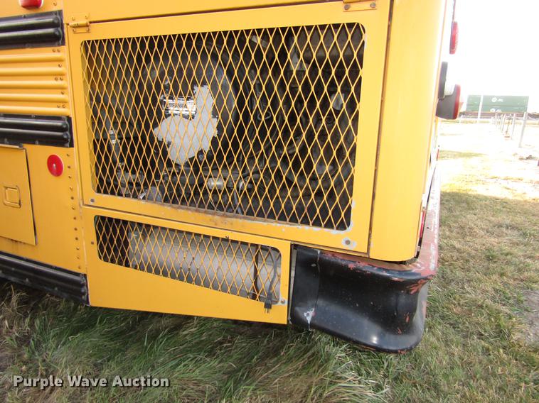 image for item DA3234 1996 Thomas Saf-T-Liner ER school bus