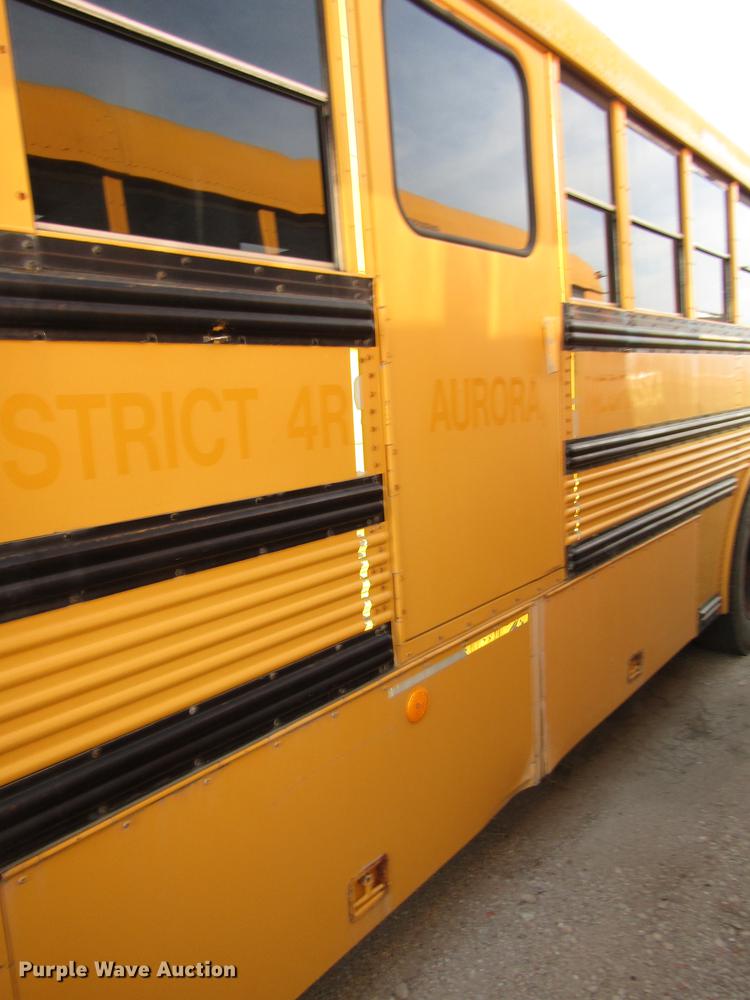 image for item DA3234 1996 Thomas Saf-T-Liner ER school bus