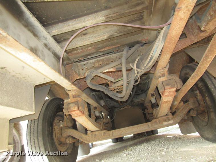 image for item DA3234 1996 Thomas Saf-T-Liner ER school bus