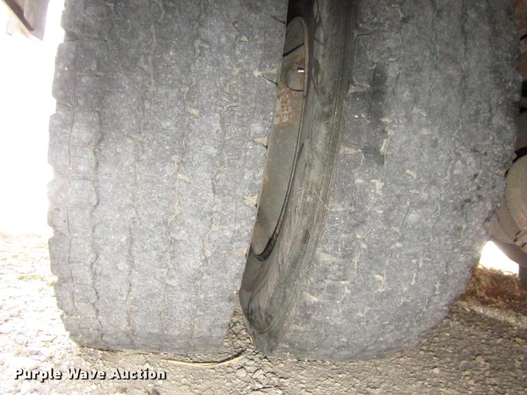 image for item DA3234 1996 Thomas Saf-T-Liner ER school bus