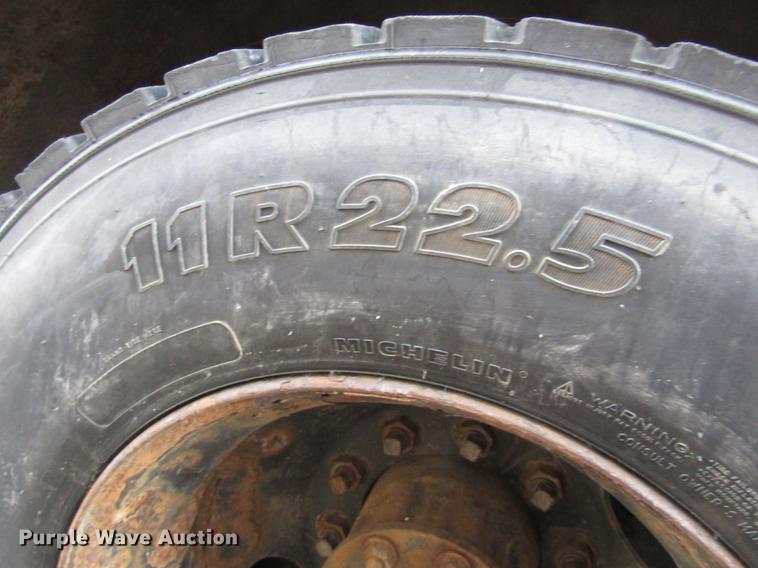 image for item DA3234 1996 Thomas Saf-T-Liner ER school bus