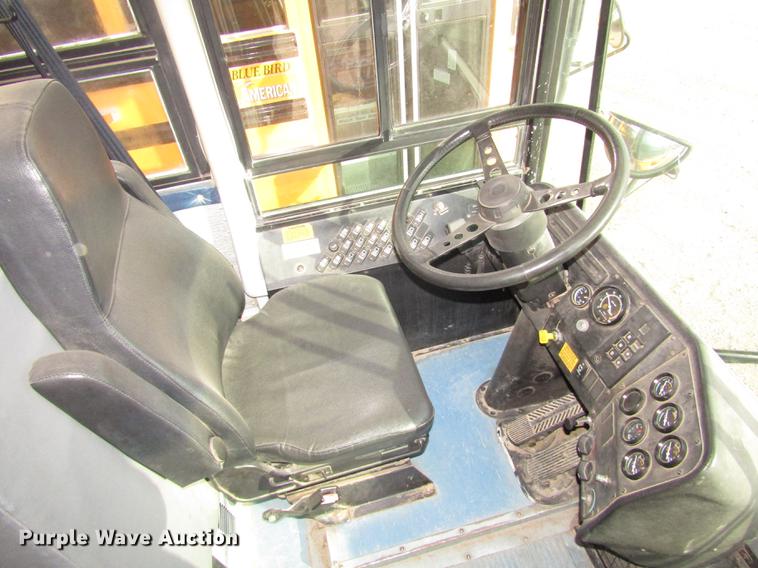 image for item DA3235 1999 Thomas Saf-T-Liner MVP ER school bus