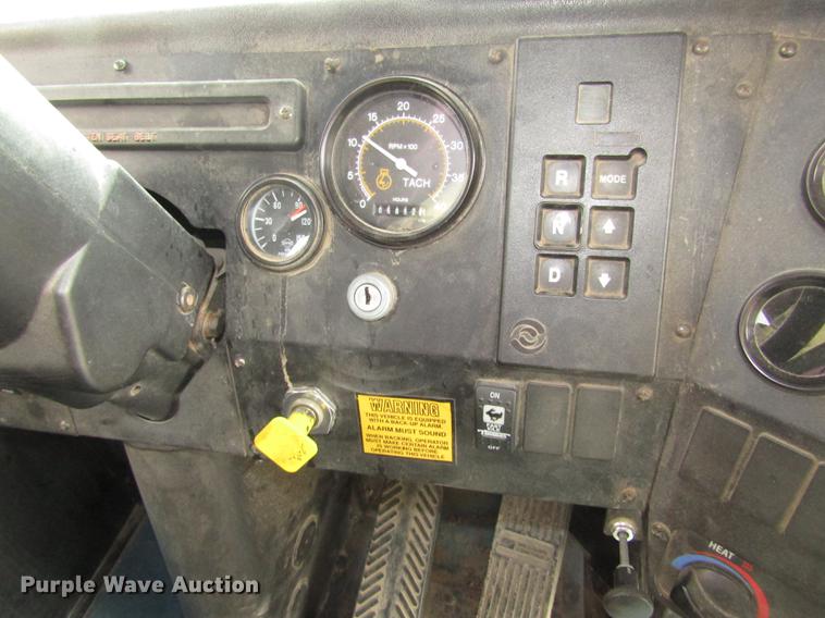 image for item DA3235 1999 Thomas Saf-T-Liner MVP ER school bus