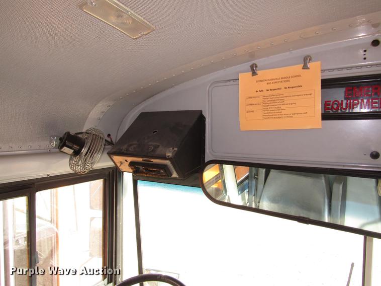 image for item DA3235 1999 Thomas Saf-T-Liner MVP ER school bus