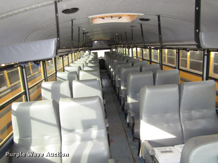 image for item DA3235 1999 Thomas Saf-T-Liner MVP ER school bus