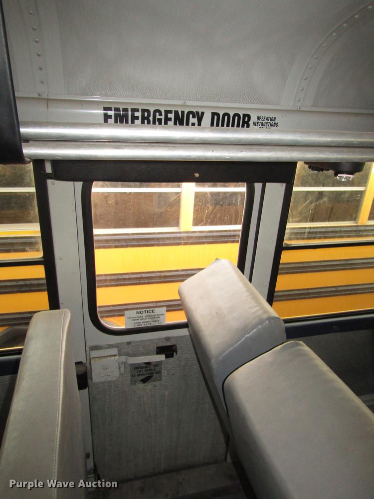 image for item DA3235 1999 Thomas Saf-T-Liner MVP ER school bus