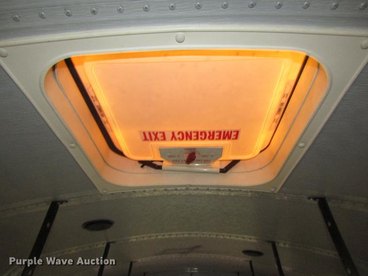 image for item DA3235 1999 Thomas Saf-T-Liner MVP ER school bus