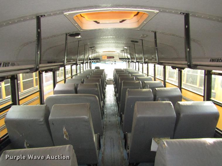 image for item DA3235 1999 Thomas Saf-T-Liner MVP ER school bus