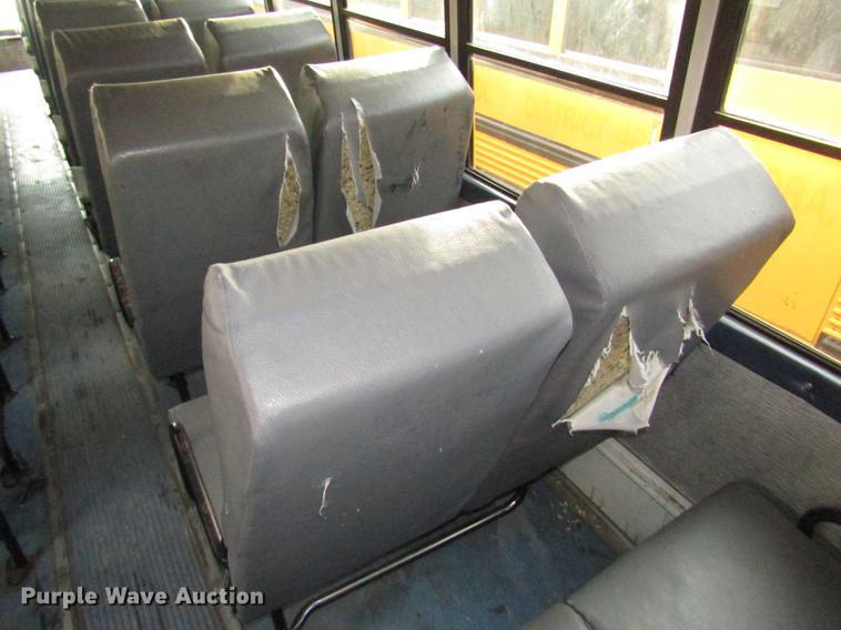 image for item DA3235 1999 Thomas Saf-T-Liner MVP ER school bus