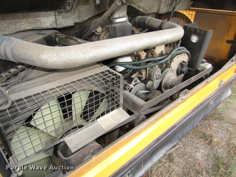 image for item DA3235 1999 Thomas Saf-T-Liner MVP ER school bus