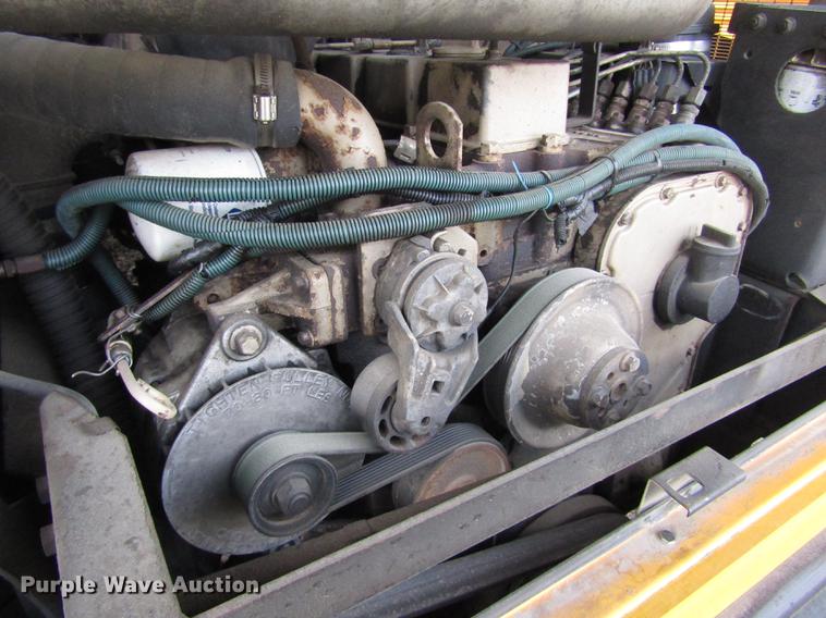 image for item DA3235 1999 Thomas Saf-T-Liner MVP ER school bus