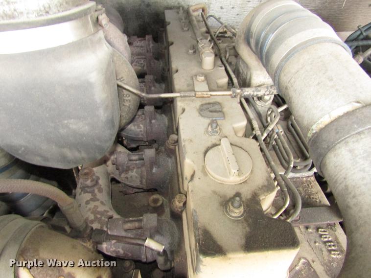 image for item DA3235 1999 Thomas Saf-T-Liner MVP ER school bus