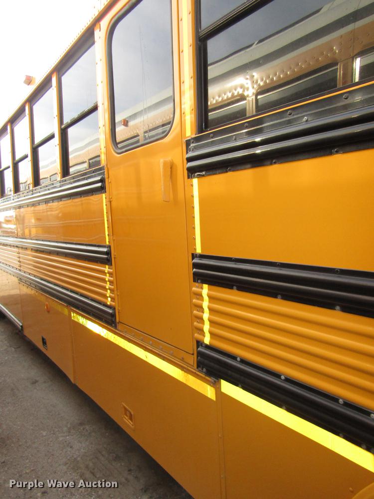 image for item DA3235 1999 Thomas Saf-T-Liner MVP ER school bus