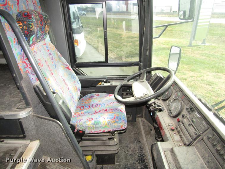 image for item DA3237 1995 Kassbohrer Setra RC Royalty S215HDH coach bus