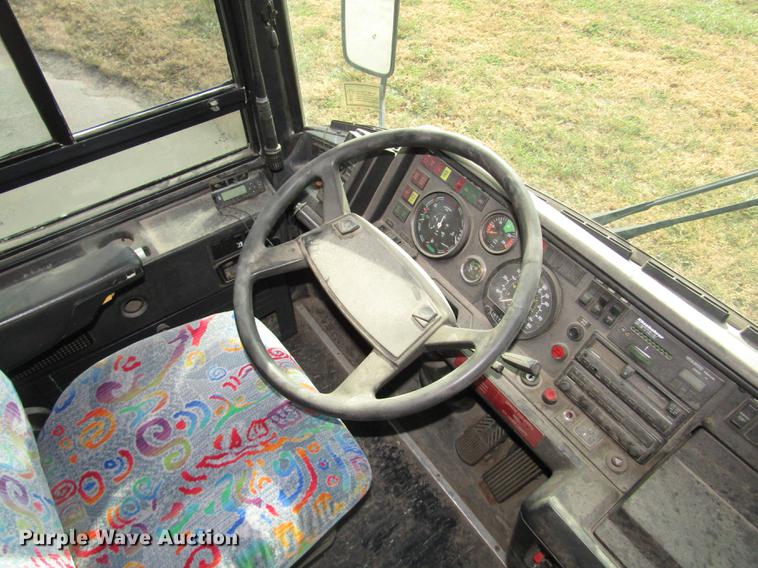 image for item DA3237 1995 Kassbohrer Setra RC Royalty S215HDH coach bus